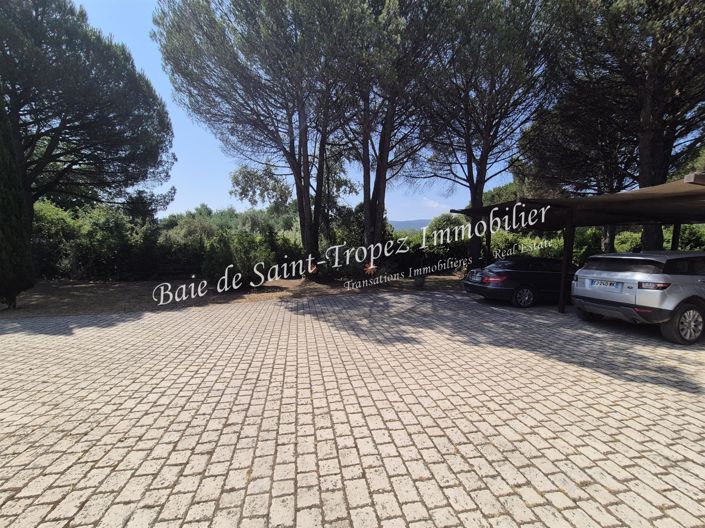 Image No.17-4 Bed House for sale