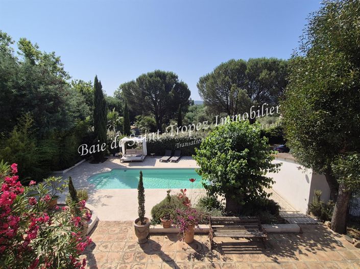 Image No.3-4 Bed House for sale