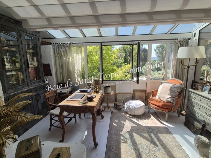 Image No.7-4 Bed House for sale