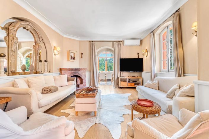 Image No.2-Maison de 8 chambres à vendre à Antibes