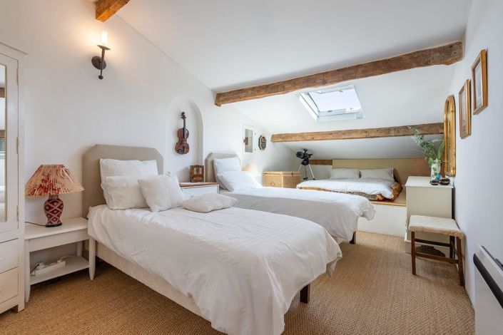 Image No.22-3 Bed House for sale