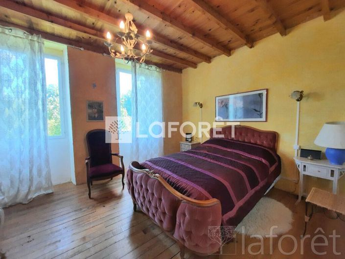 Image No.7-3 Bed House for sale