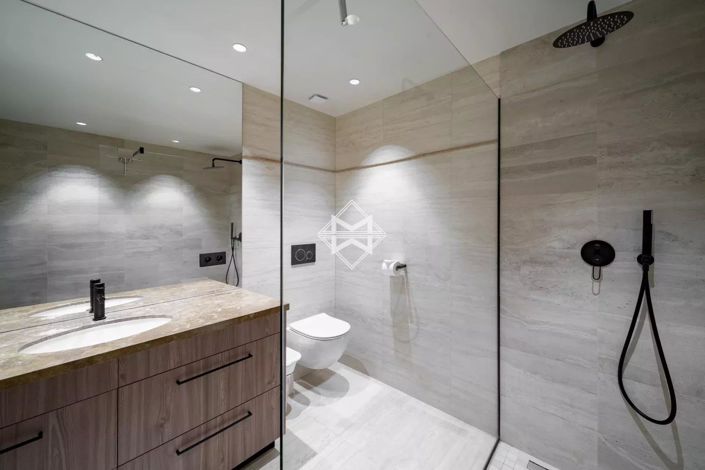 Image No.8-3 Bed Apartment for sale