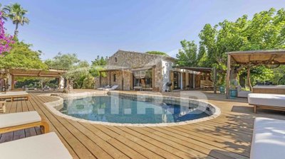 5 Bed House for sale