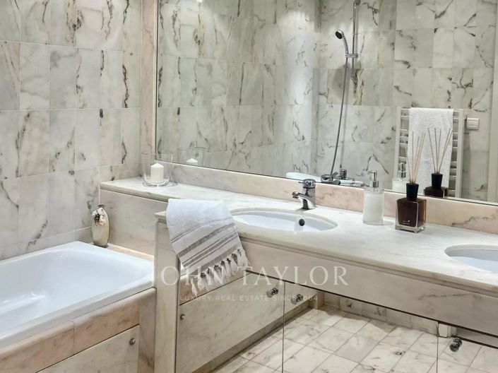 Image No.8-3 Bed Apartment for sale