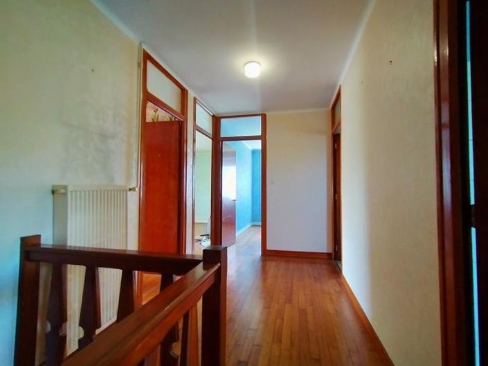 Image No.12-4 Bed House for sale