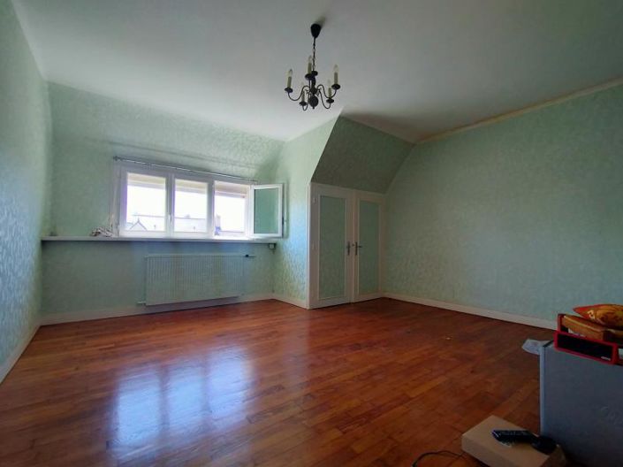 Image No.14-4 Bed House for sale