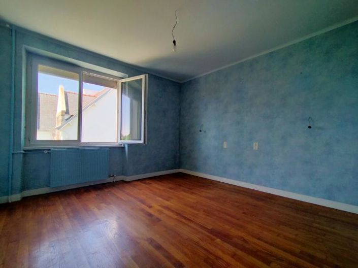 Image No.15-4 Bed House for sale