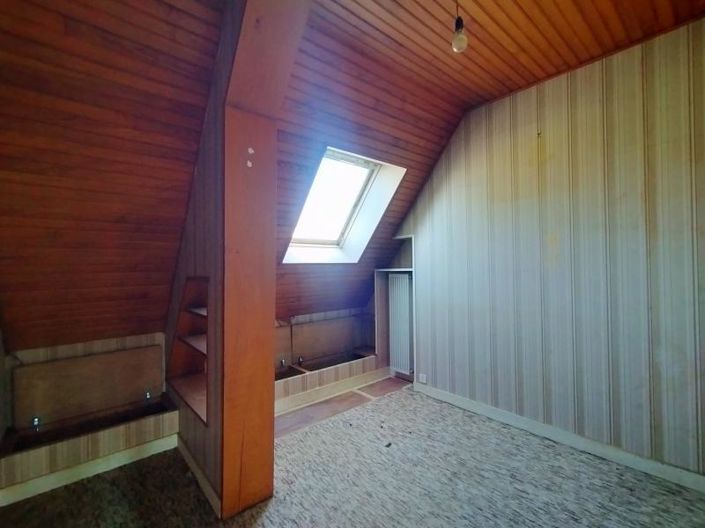 Image No.17-4 Bed House for sale