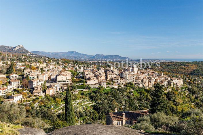 Image No.19-7 Bed Property for sale