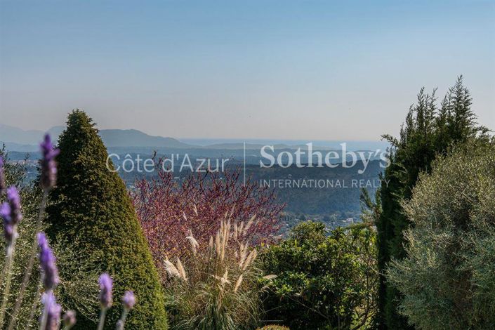 Image No.6-7 Bed Property for sale