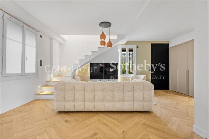 Image No.3-4 Bed Property for sale