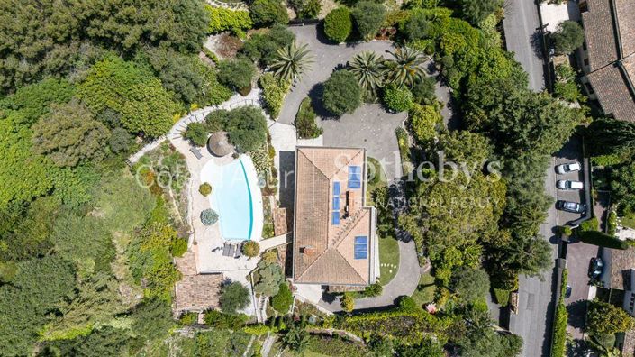 Image No.6-5 Bed House for sale