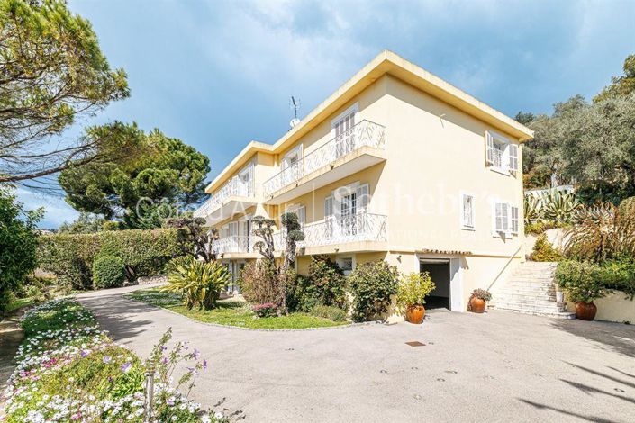 Image No.7-5 Bed House for sale