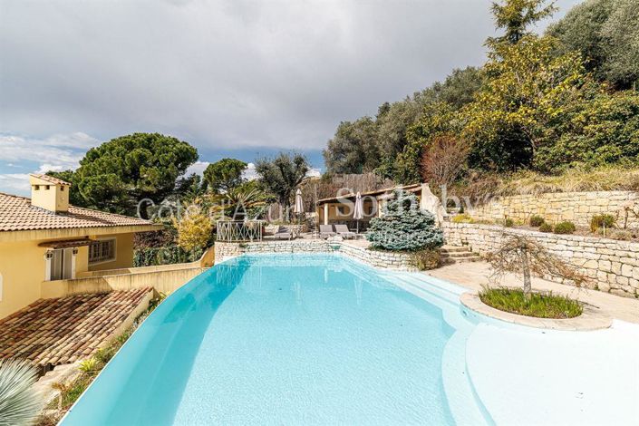 Image No.9-5 Bed House for sale