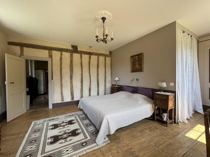 Image No.24-4 Bed House for sale