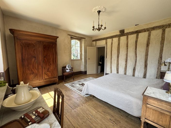 Image No.25-4 Bed House for sale