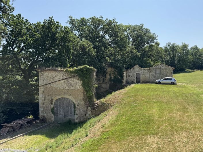 Image No.27-4 Bed House for sale