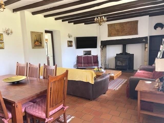 Image No.3-4 Bed House for sale