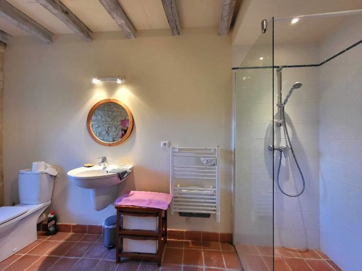 Image No.8-4 Bed House for sale