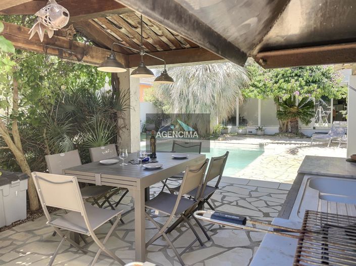 Image No.3-4 Bed House for sale