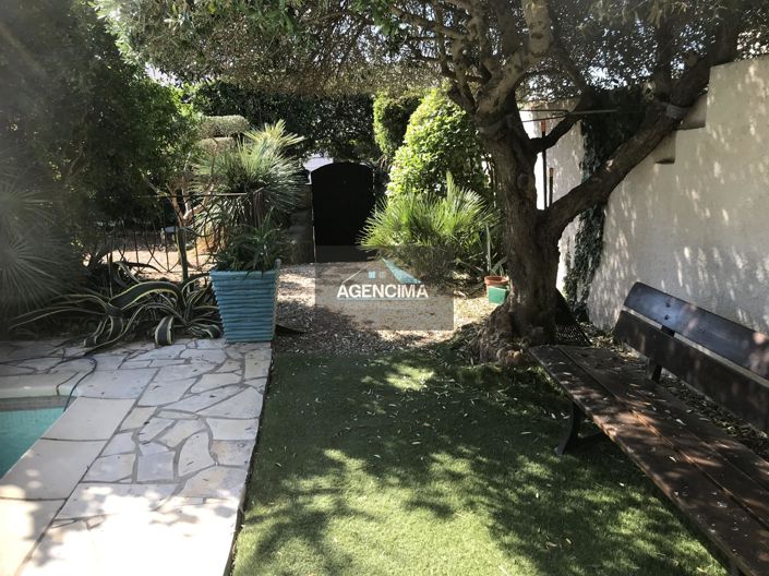 Image No.6-4 Bed House for sale