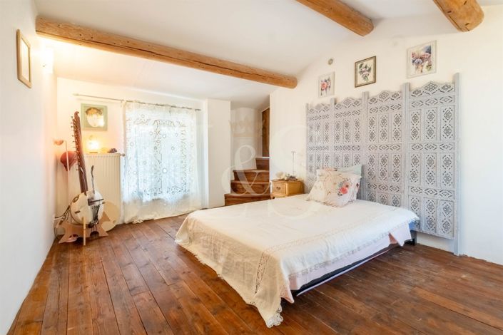 Image No.11-4 Bed House for sale