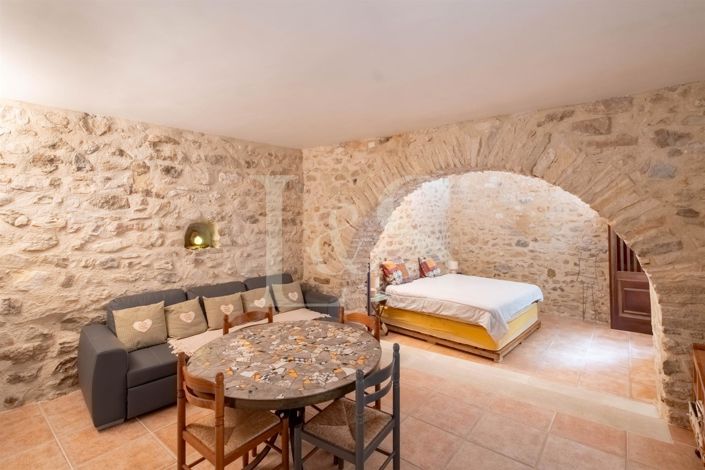 Image No.16-4 Bed House for sale