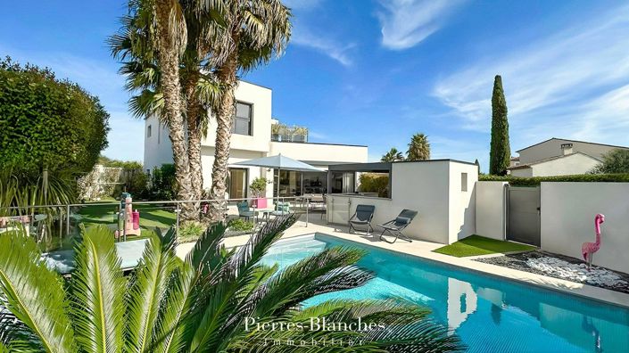 Image No.10-5 Bed House for sale