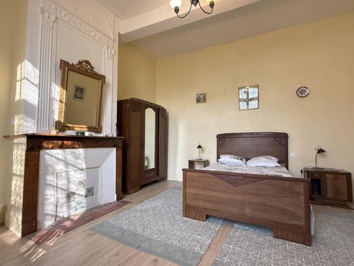 Image No.15-5 Bed House for sale