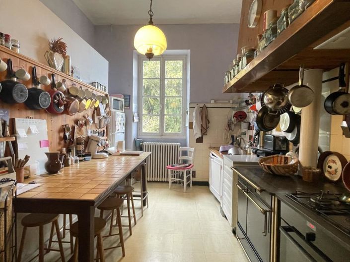 Image No.6-4 Bed House for sale