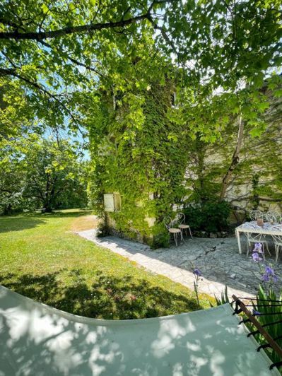 Image No.3-5 Bed House for sale