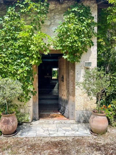 Image No.4-5 Bed House for sale