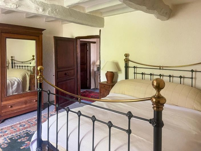 Image No.6-5 Bed House for sale