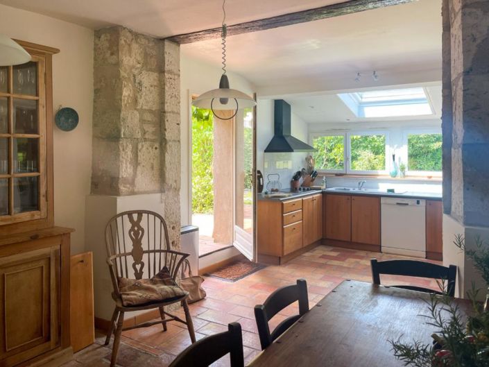 Image No.7-5 Bed House for sale