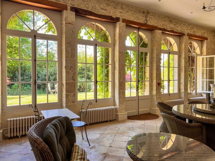 Image No.4-10 Bed Property for sale