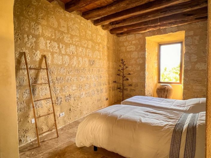 Image No.13-3 Bed House for sale