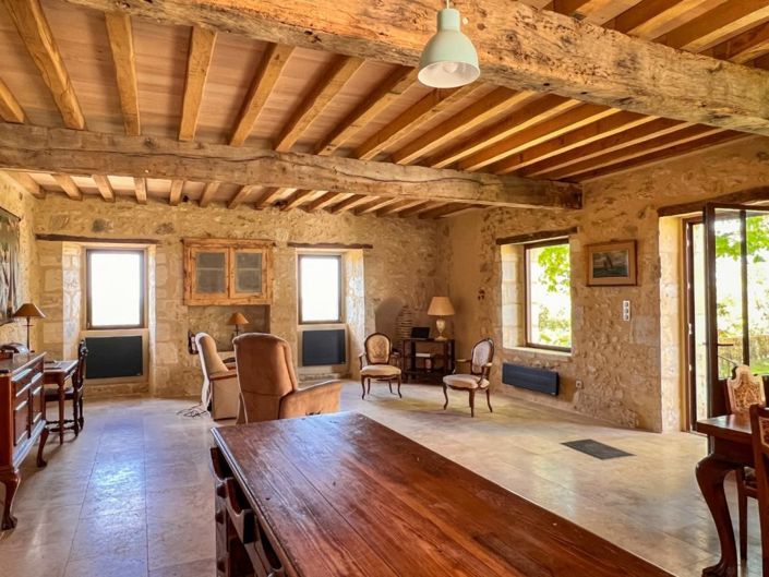 Image No.6-3 Bed House for sale