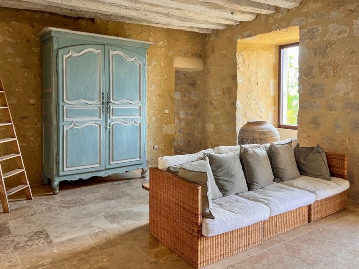 Image No.9-3 Bed House for sale