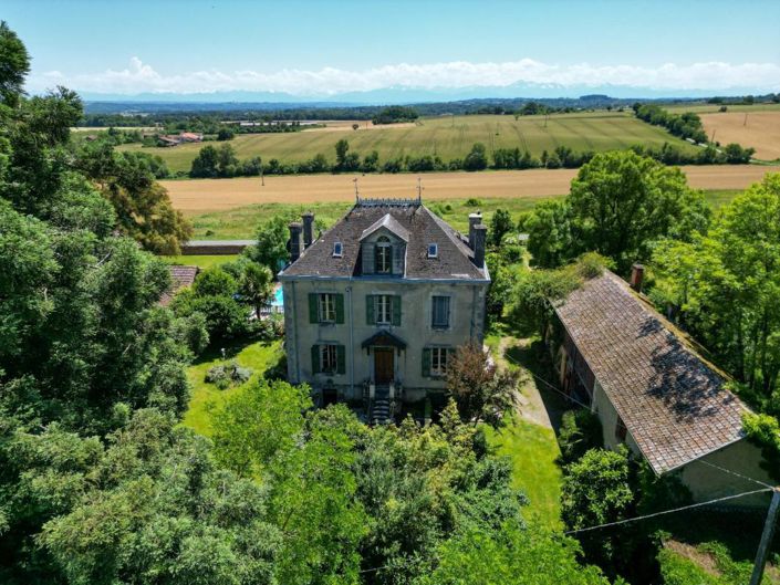 Image No.2-6 Bed House for sale