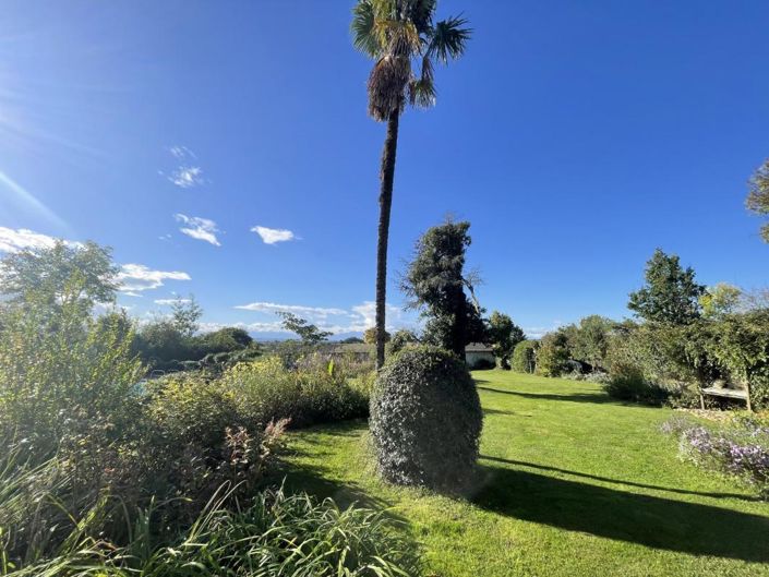 Image No.4-6 Bed House for sale