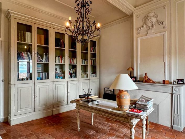 Image No.12-3 Bed House for sale