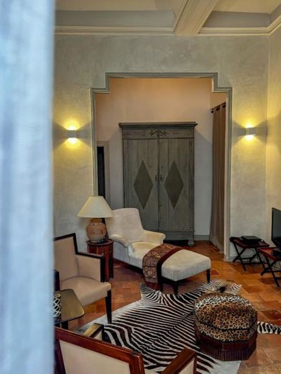 Image No.18-3 Bed House for sale