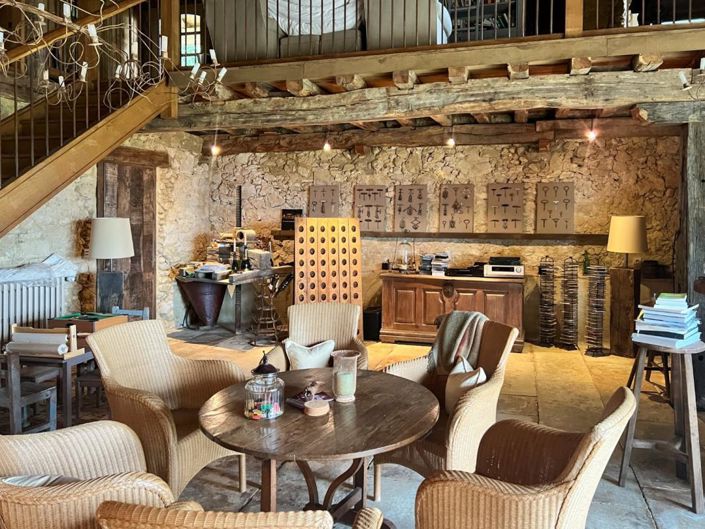 Image No.11-6 Bed House for sale