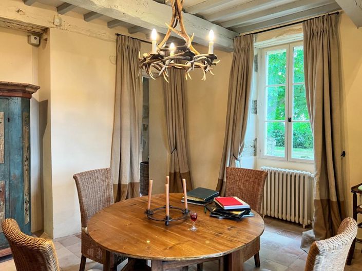 Image No.14-6 Bed House for sale