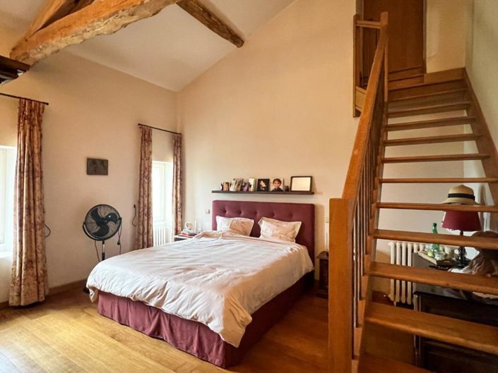 Image No.17-6 Bed House for sale