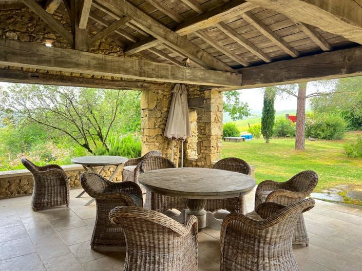 Image No.6-6 Bed House for sale