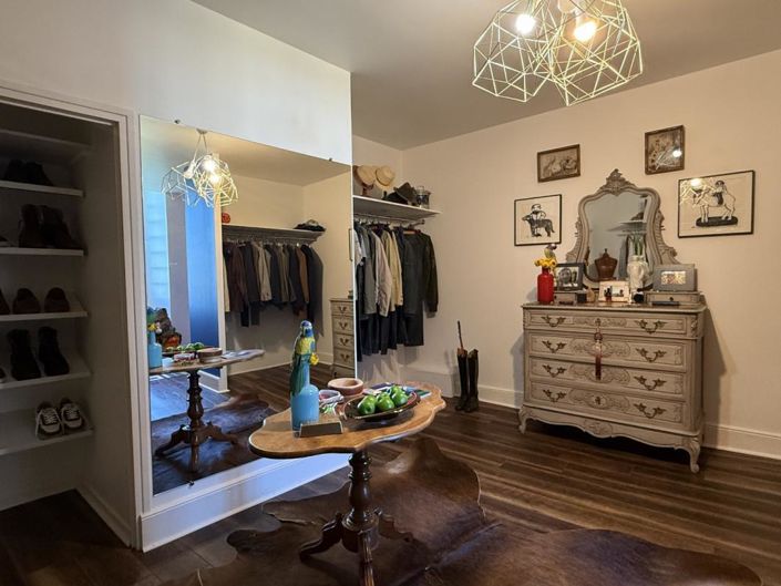 Image No.19-4 Bed House for sale