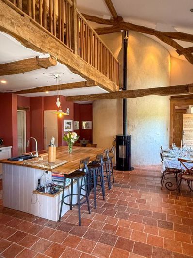 Image No.10-6 Bed House for sale