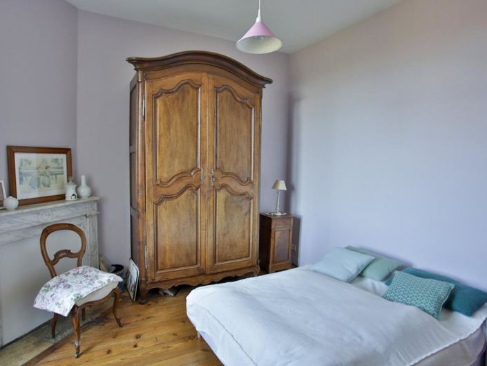 Image No.20-5 Bed House for sale